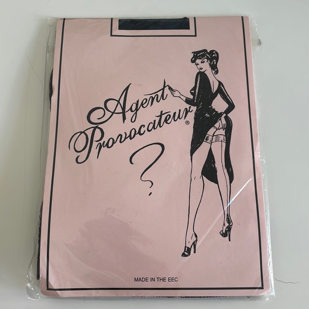 AGENT PROVOCATEUR NEW EUROPA HOLD UP